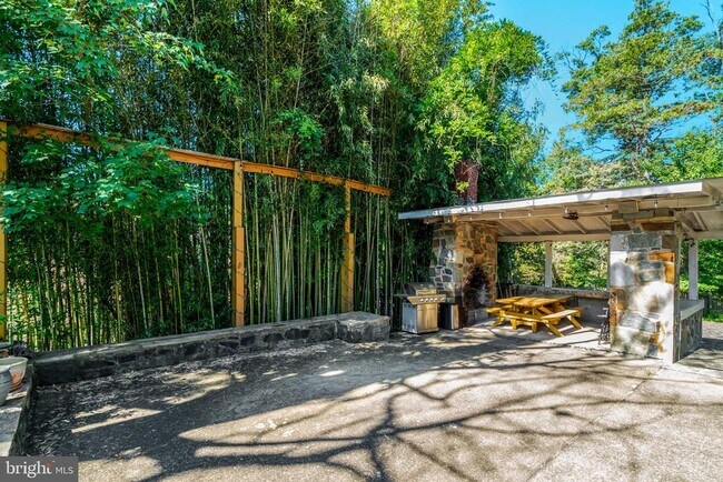 Building Photo - 3714 Hummer Rd
