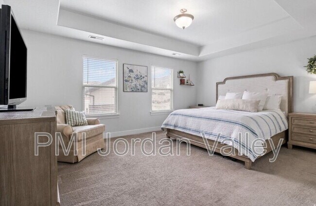 Building Photo - 4887 W White Pearl Ct