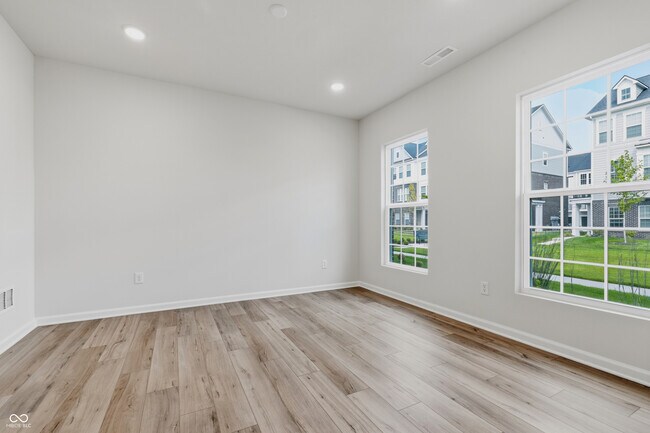 Building Photo - 14549 Elsmere Ln