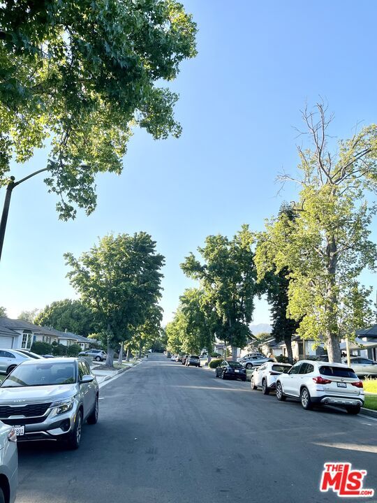 Building Photo - 3800 W Legion Ln