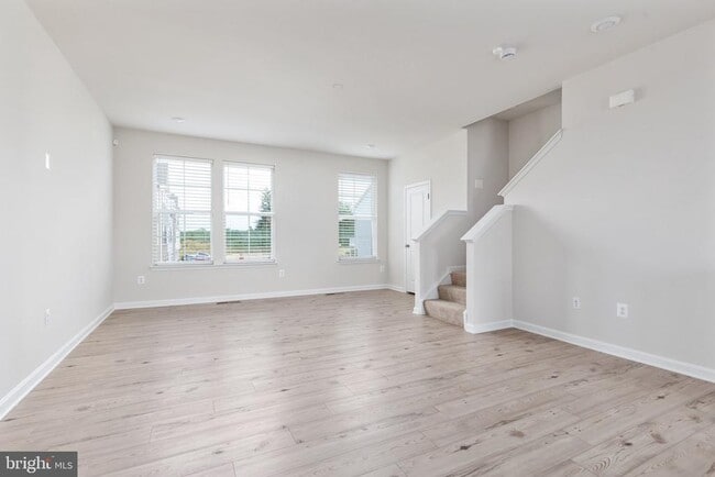 Building Photo - 63 Arsberg Dr
