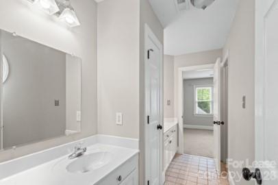 Building Photo - 3833 Denmeade Dr