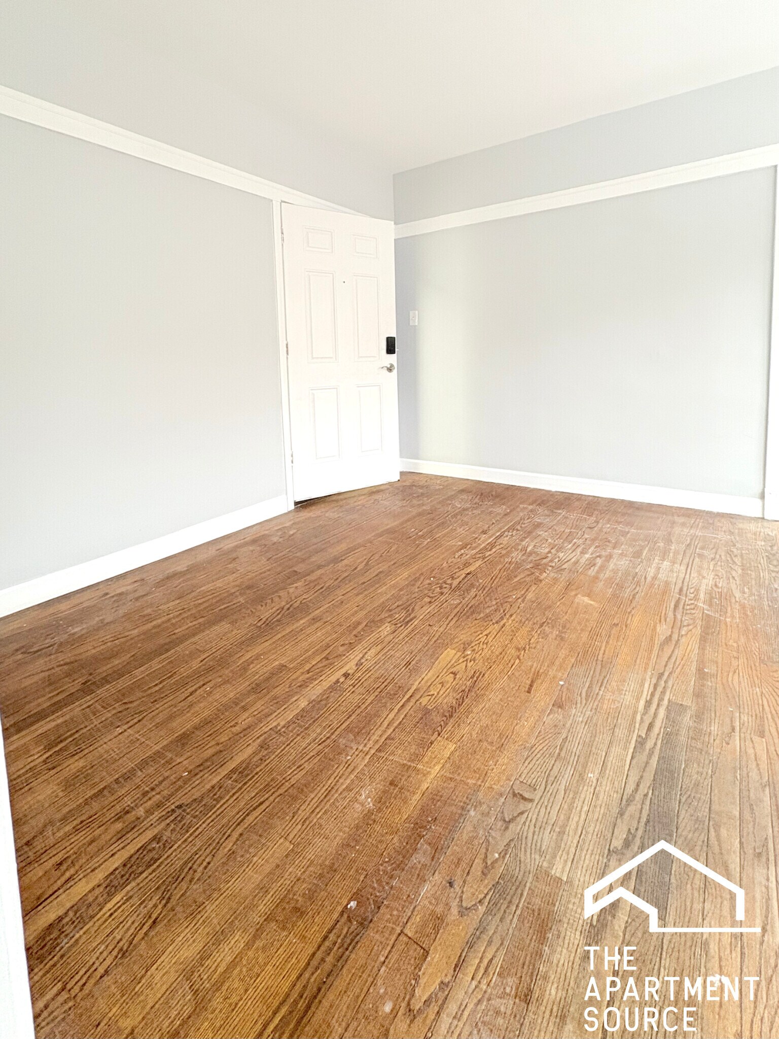 Building Photo - 6226 S Western Ave