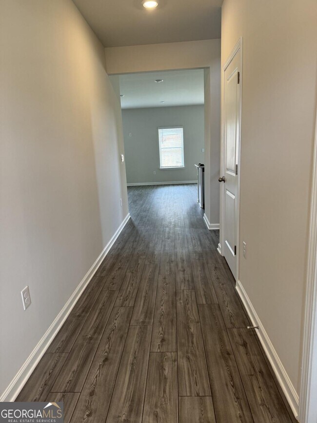 Building Photo - 15 Warwick Ct