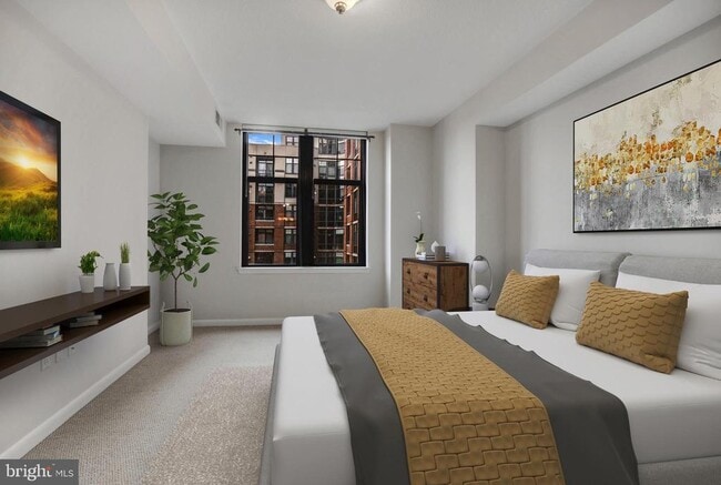 Building Photo - 1021 N Garfield St