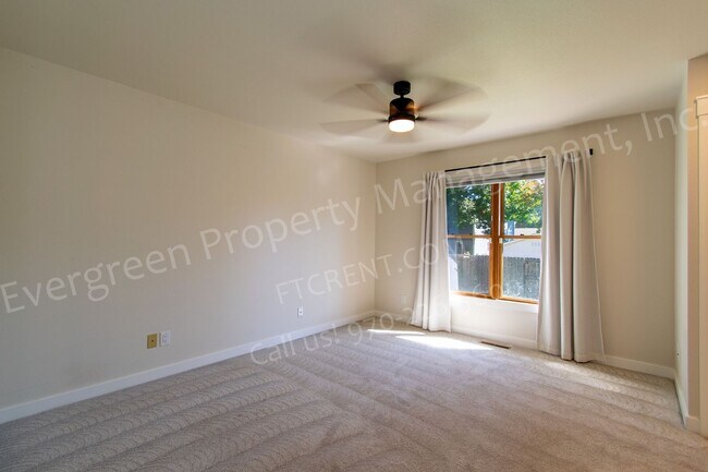 Building Photo - Beautiful 4-Bedroom Home in Southeast Fort Collins!