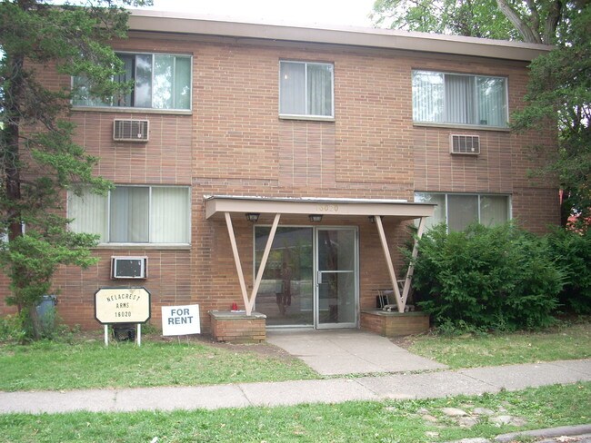 Primary Photo - 16020 Nelacrest Rd