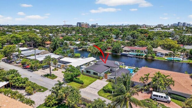 Building Photo - 2157 Coral Gardens Dr
