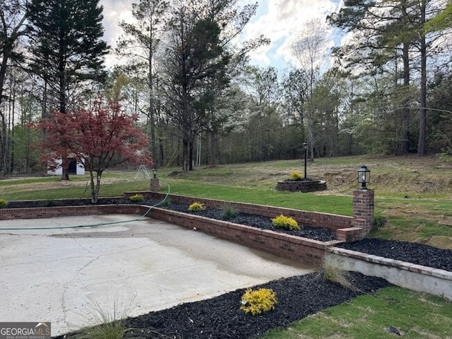 Building Photo - 412 Hummingbird Way