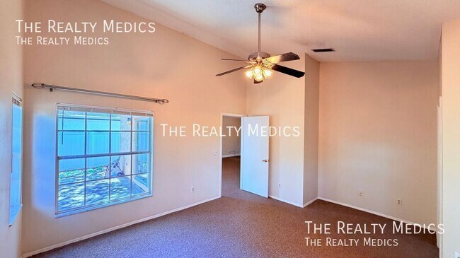 Building Photo - 10725 Brice Ct
