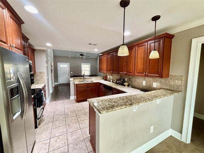 Building Photo - 283 Meadowview Ln