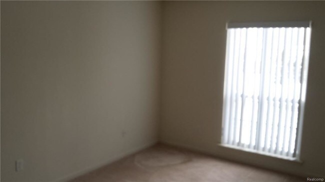 Building Photo - 16695 Carriage Way