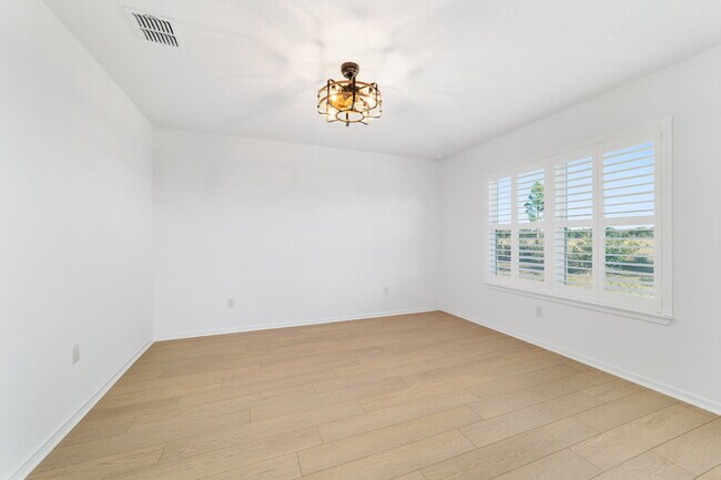 Building Photo - 5543 SW 85th Ave Rd