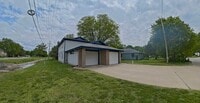 Building Photo - Cozy 2-Bed Home with Attached Garage - Available June 5th!