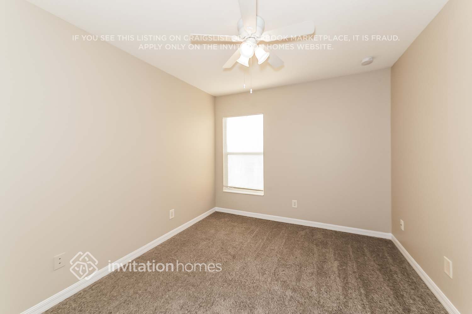 Building Photo - 10229 36th Ct E