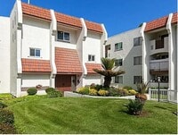 Building Photo - GENESEE - Regency Villas 1 BR Condo, 62+ C...