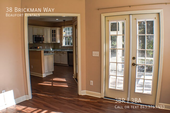 Building Photo - 38 Brickman Way
