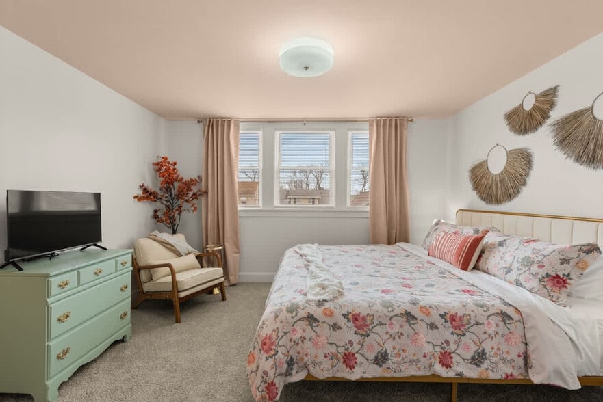 Building Photo - 4040 W 158th St