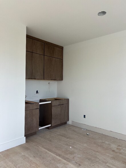 Building Photo - 602 Southgate Ave