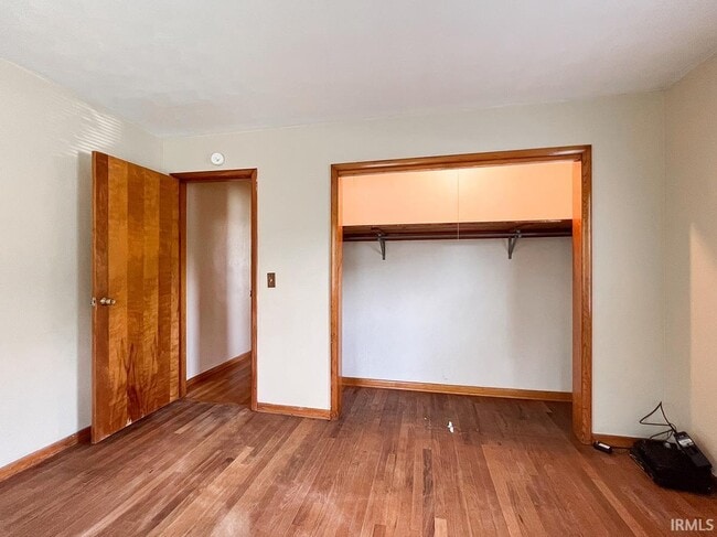 Building Photo - 4336 E 10th St