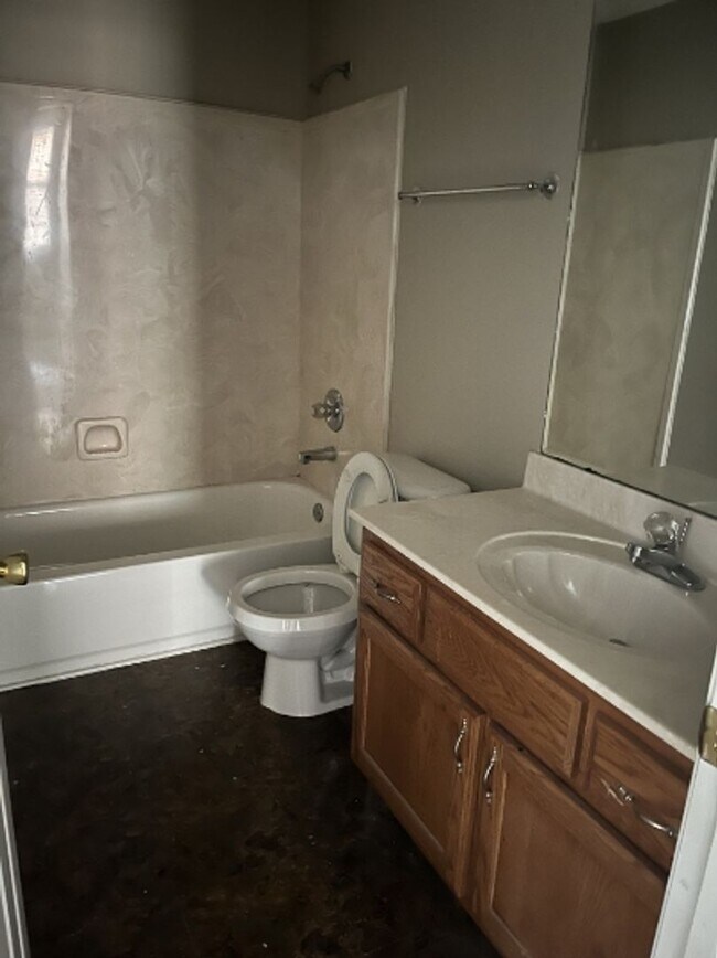 Building Photo - Charming 3-Bedroom Home in Memphis – Styli...