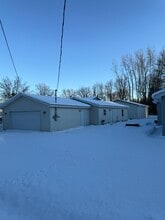 Building Photo - 12967 Roughys Dr