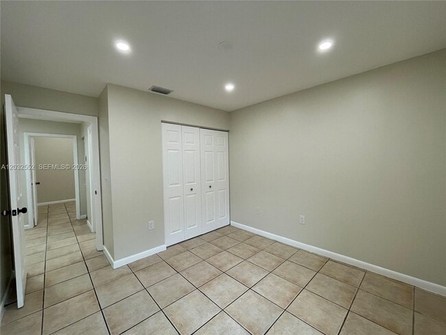 Building Photo - 1511 San Remo Cir