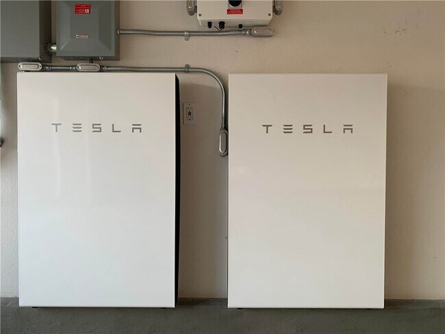 Building Photo - 166 Willowbend