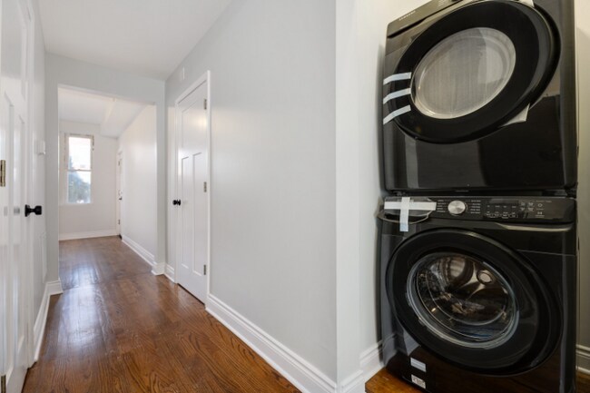 Building Photo - 4440 S Campbell Ave