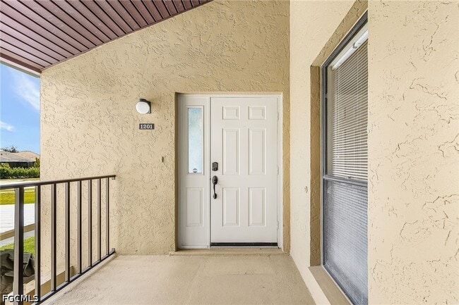 Building Photo - 15751 Windward Way Cir