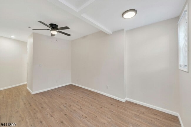 Building Photo - 30 Linden Ave