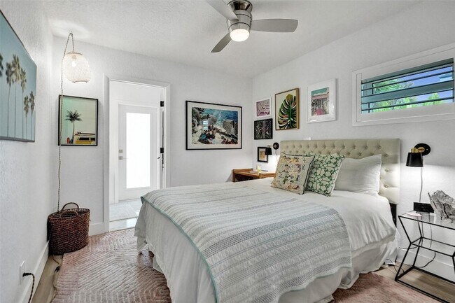 Building Photo - 3206 Robbins Rd