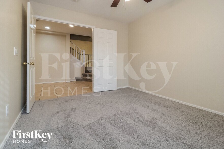 Building Photo - 23768 W Desert Bloom St