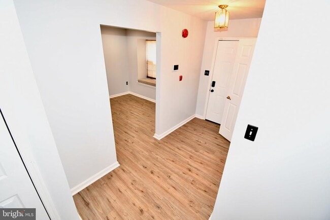 Building Photo - 11234 Hannah Way