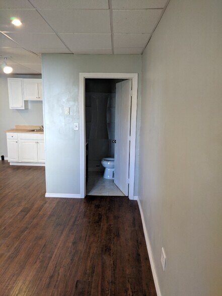 Building Photo - 1172 Wyoming Ave