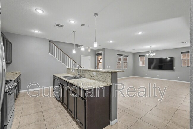 Building Photo - 3220 Jevonda Ave