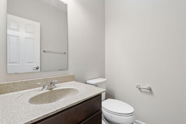 Building Photo - 578 Tallman St