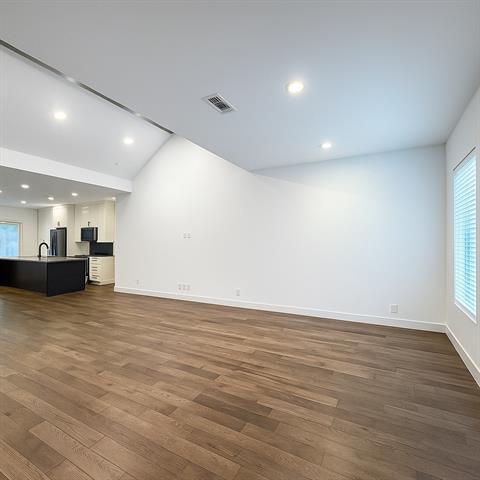 Building Photo - 2310 Newbury Dr