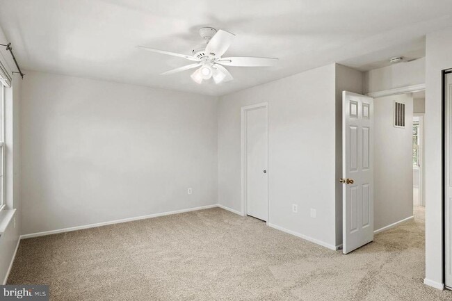 Building Photo - 7000 Ducketts Ln