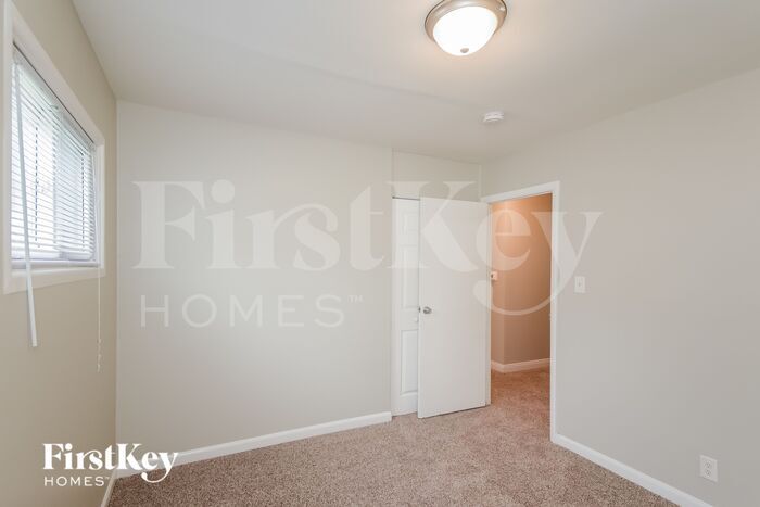 Building Photo - 4931 Karen Dr