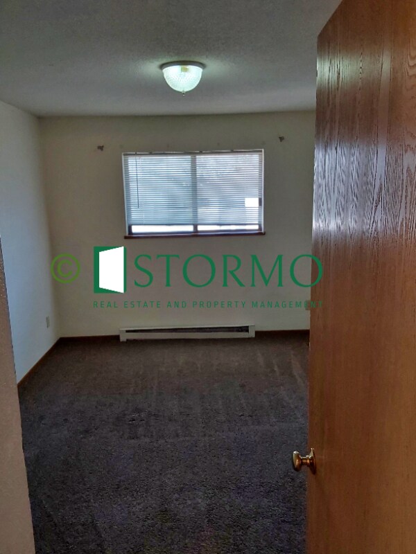 Building Photo - 525 14th St S