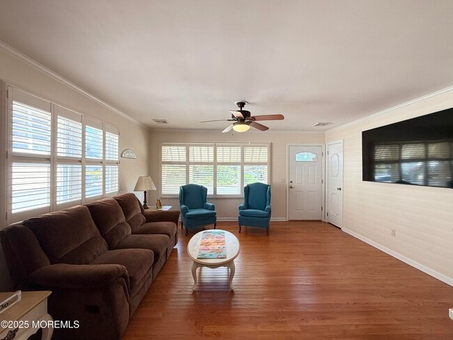 Building Photo - 138 10th Ave