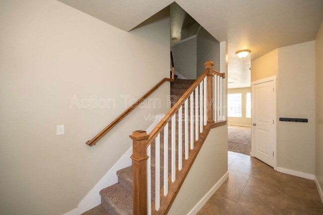 Building Photo - 4088 E Oakland Hills Dr