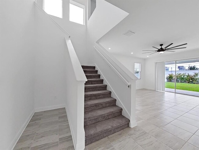 Building Photo - 3816 W North A St