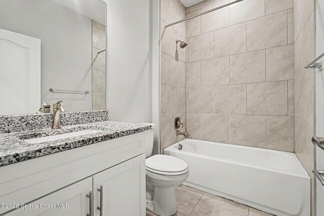 Building Photo - 2241 San Filippo Dr SE