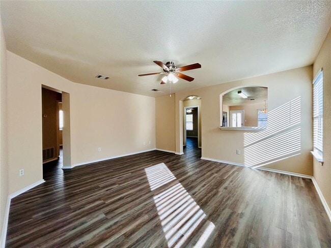 Building Photo - 1212 Sleepytime Trail