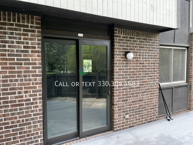 Building Photo - 931 Trimble Dr