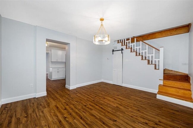 Building Photo - 2851 W Bay Ave