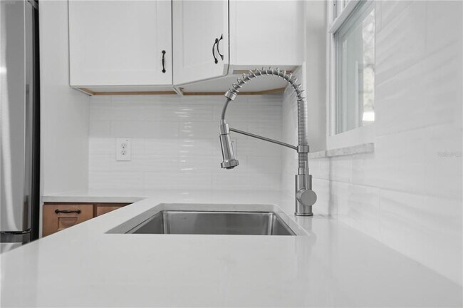 Building Photo - 5543 Quist Dr
