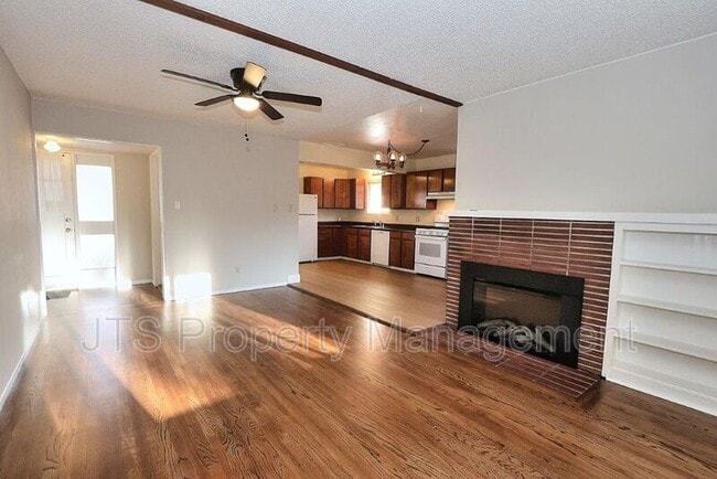 Building Photo - 1817 Vesta Way